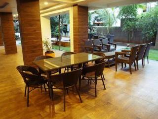 Hotel Oyo Premium Baner Pune